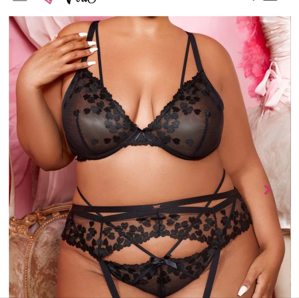 Love Vera Embroidered Heart Unlined Plunge Bra Onyx Black Curvy